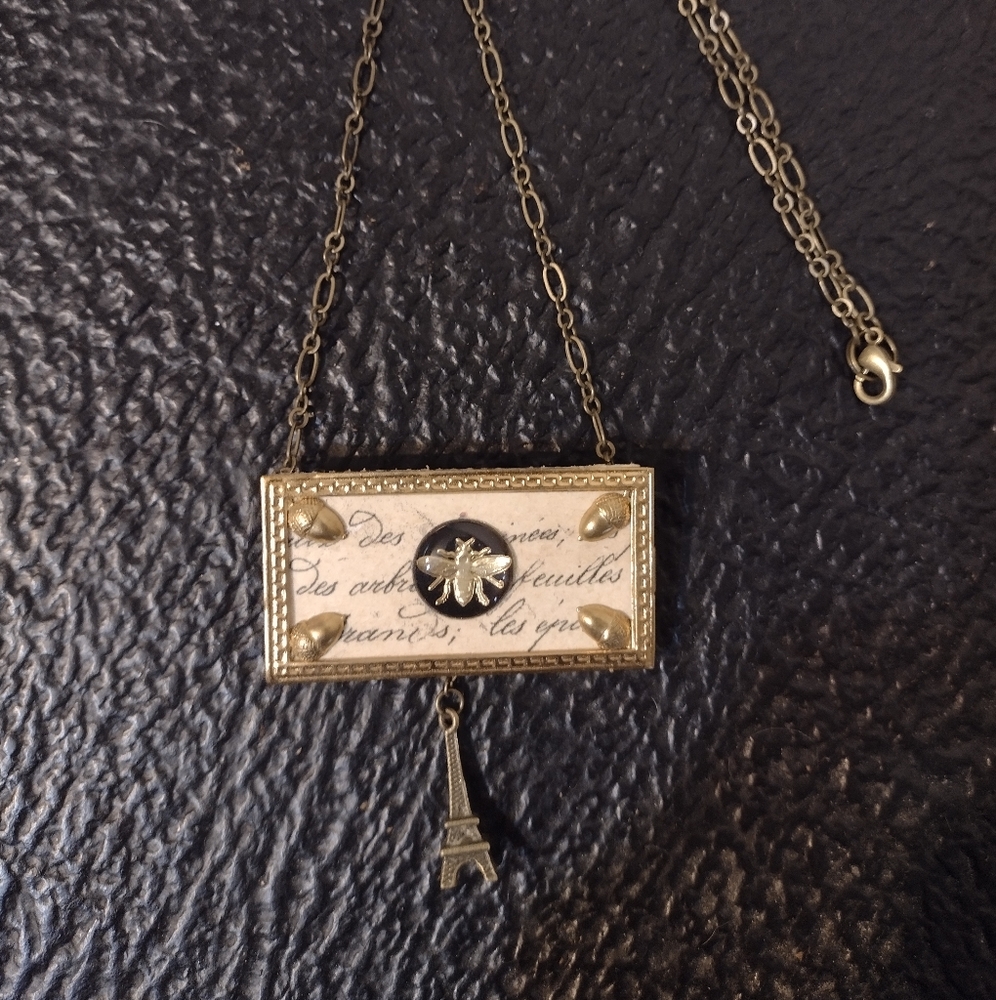 French bee gold tone necklace original piece by Pony Pretty 🐎